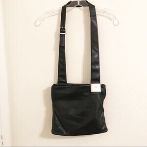 VOI Crossbody Bag Soft Leather